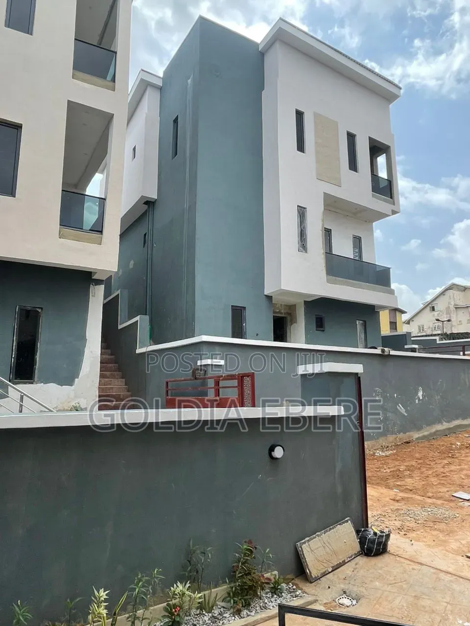 4bdrm Duplex in Unilag Estate, GRA Phase 1 for sale