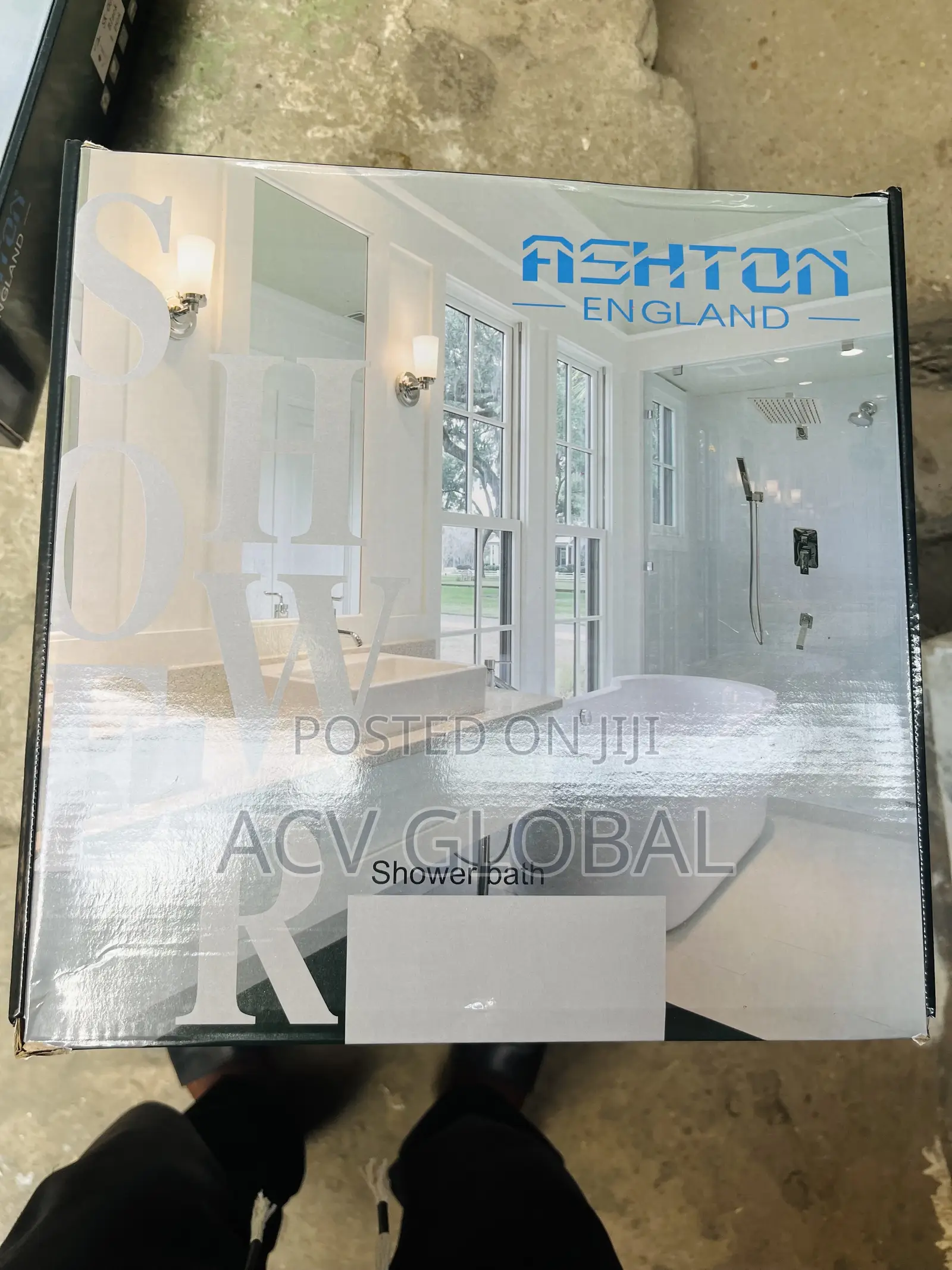 Ashton Conduit Shower