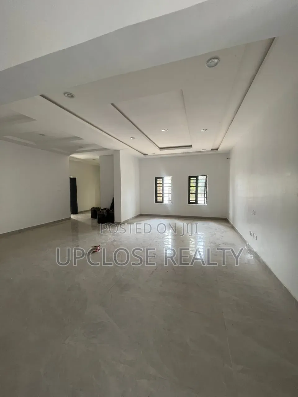 3bdrm Block of Flats in Guzape for sale