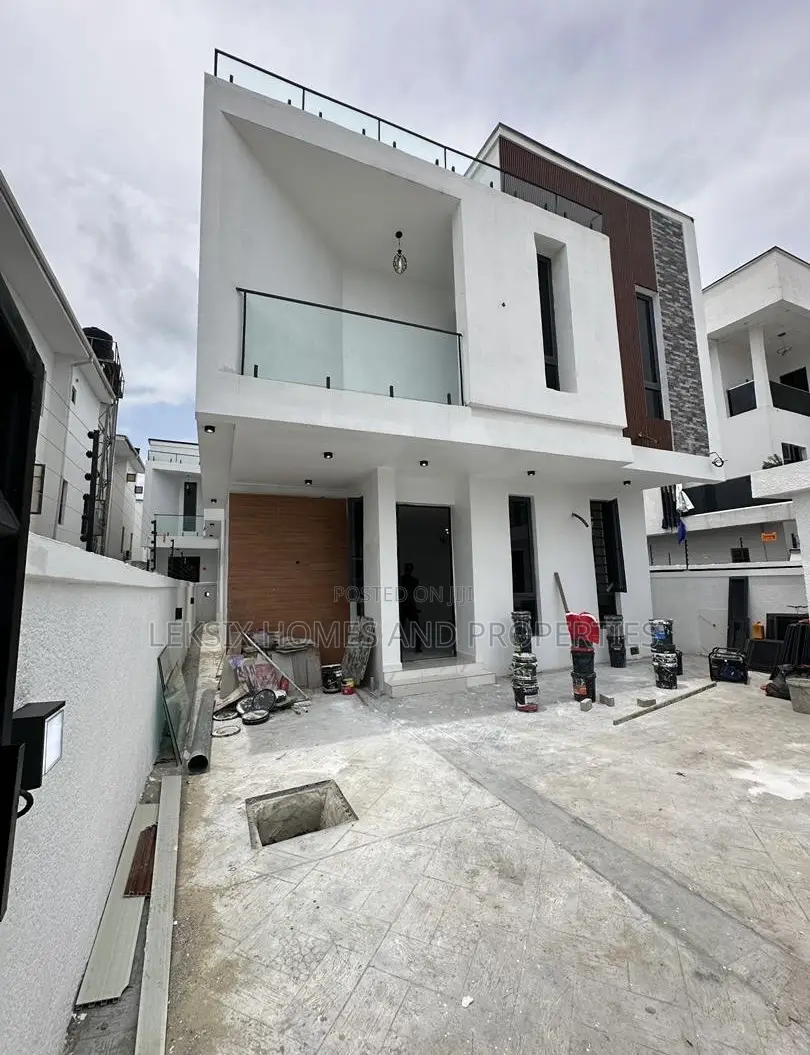 5bdrm Duplex in A Well Secured, Ikota for sale