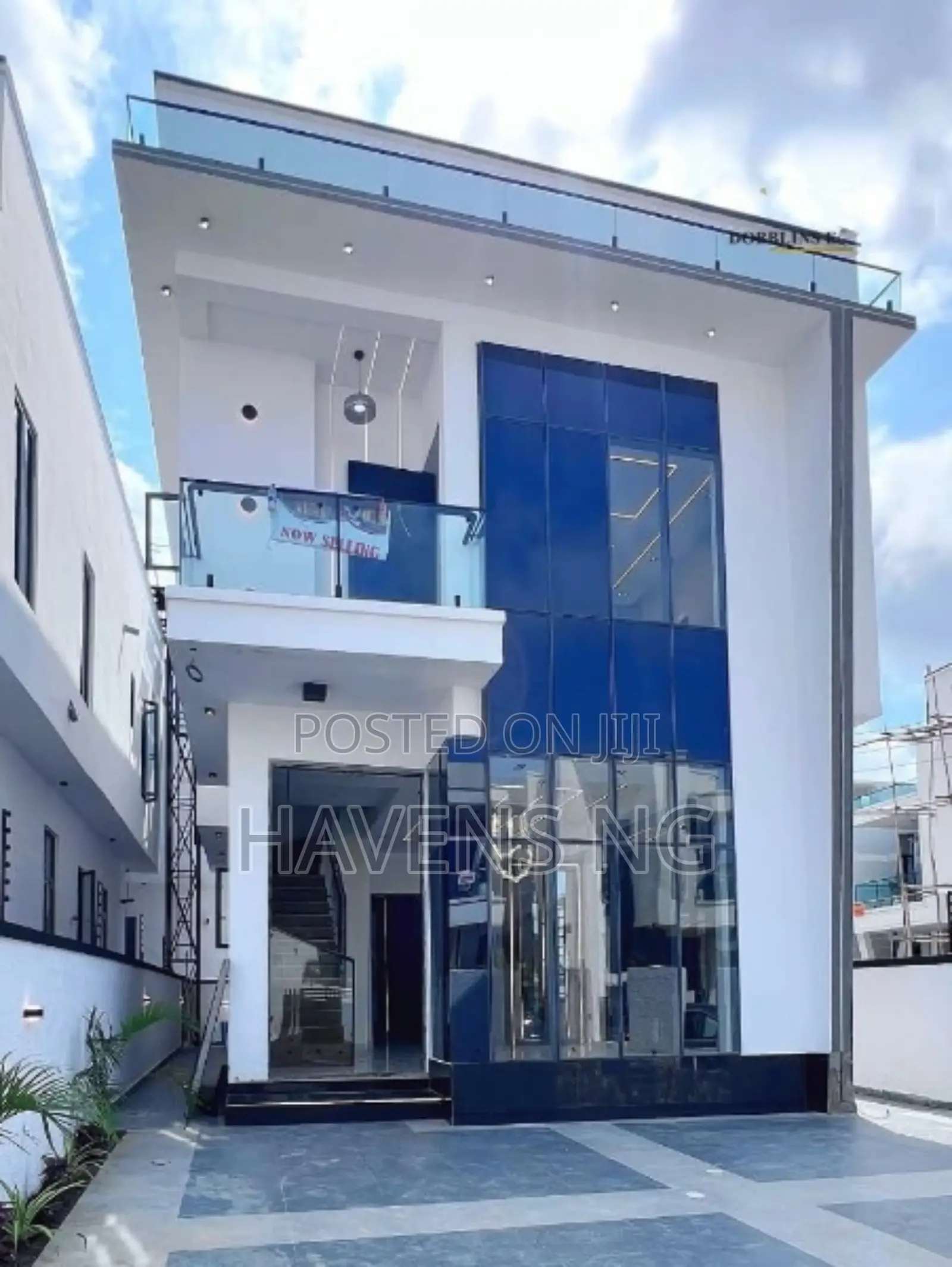 4bdrm Duplex in Lekki Phase 2 for sale