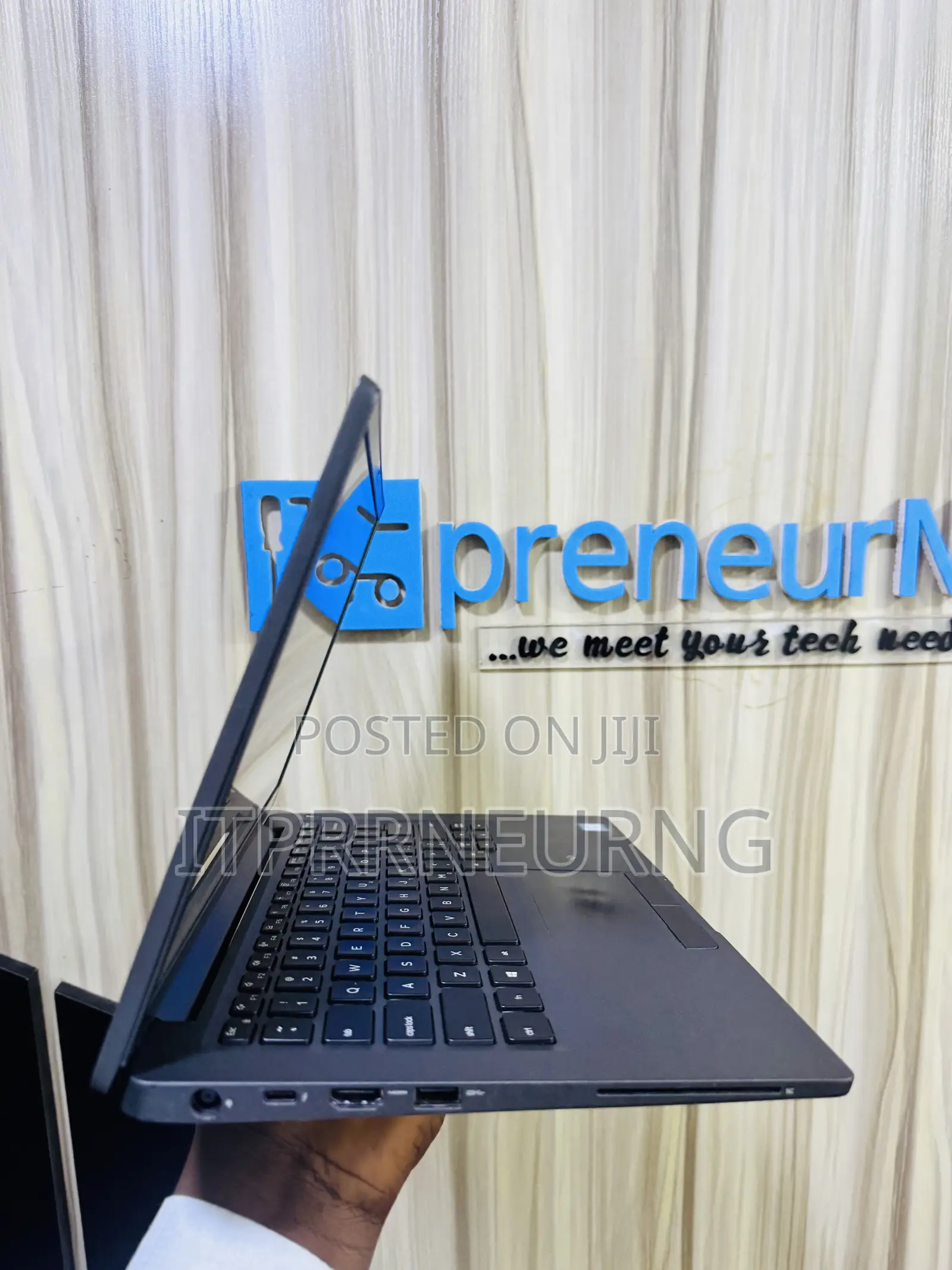 Laptop Dell Latitude 7400 8GB Intel Core i7 SSD 256GB