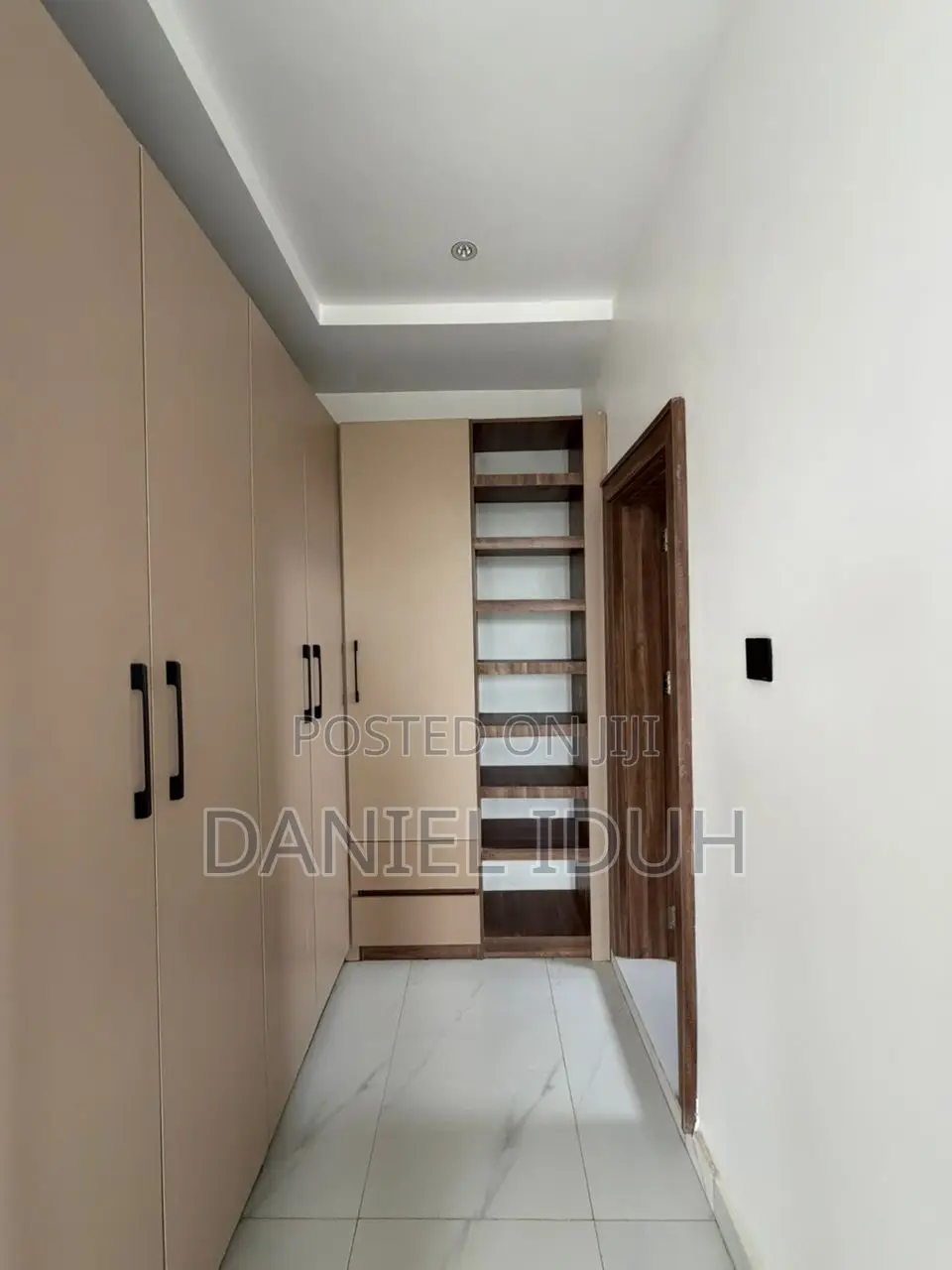 5bdrm Duplex in Apo Resettlement for sale