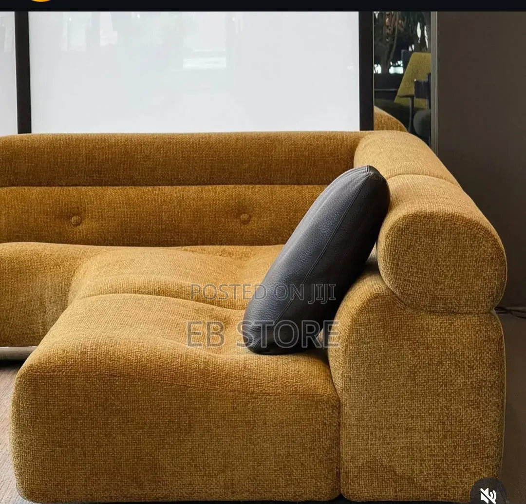 Italian Retro Modular Sofa – Luxury Contemporary Sectional