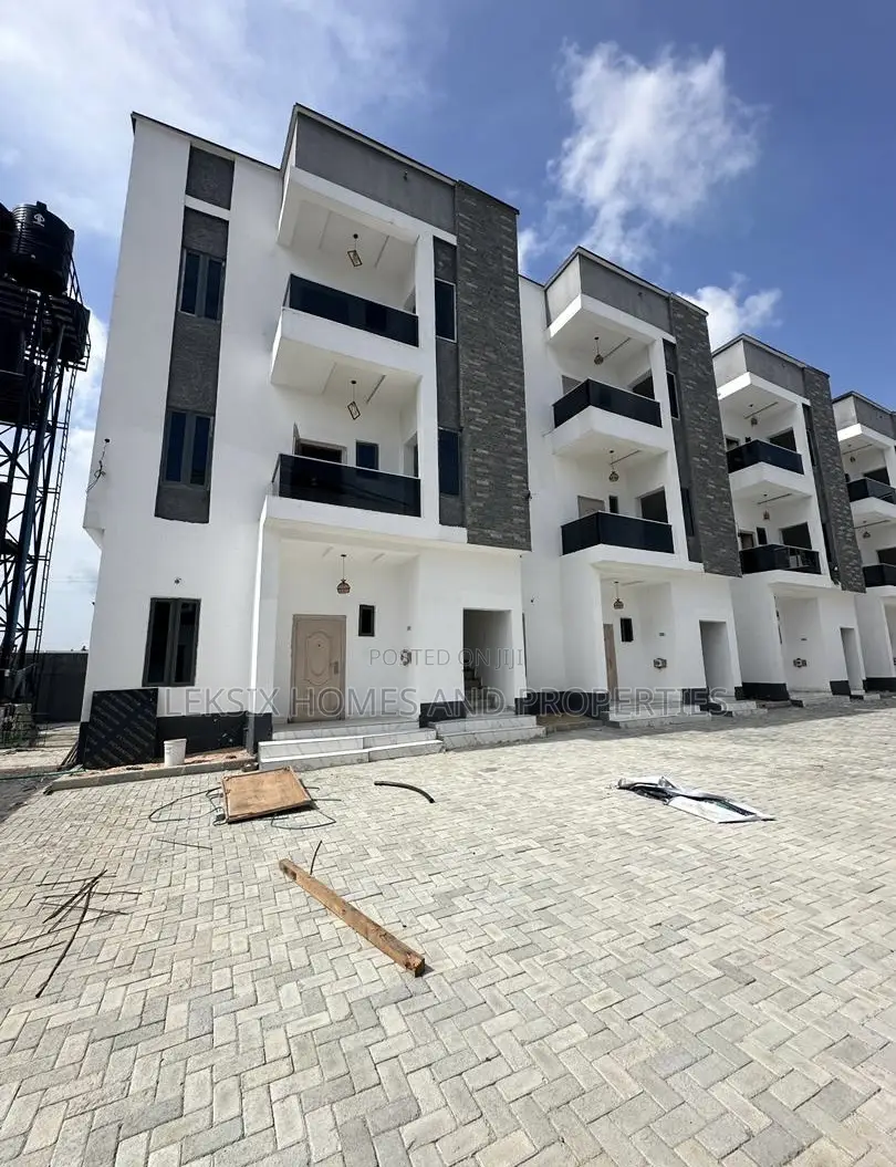 1bdrm Apartment in A Well Secured, Ado / Ajah for sale