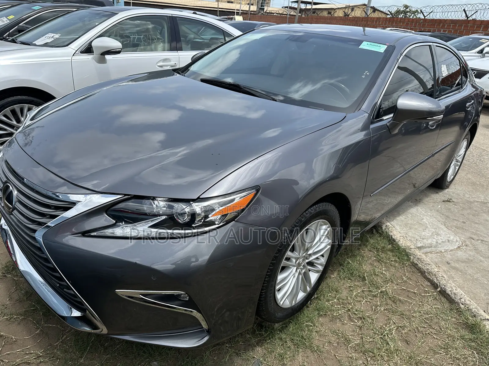 Lexus ES 350 FWD 2016 Gray