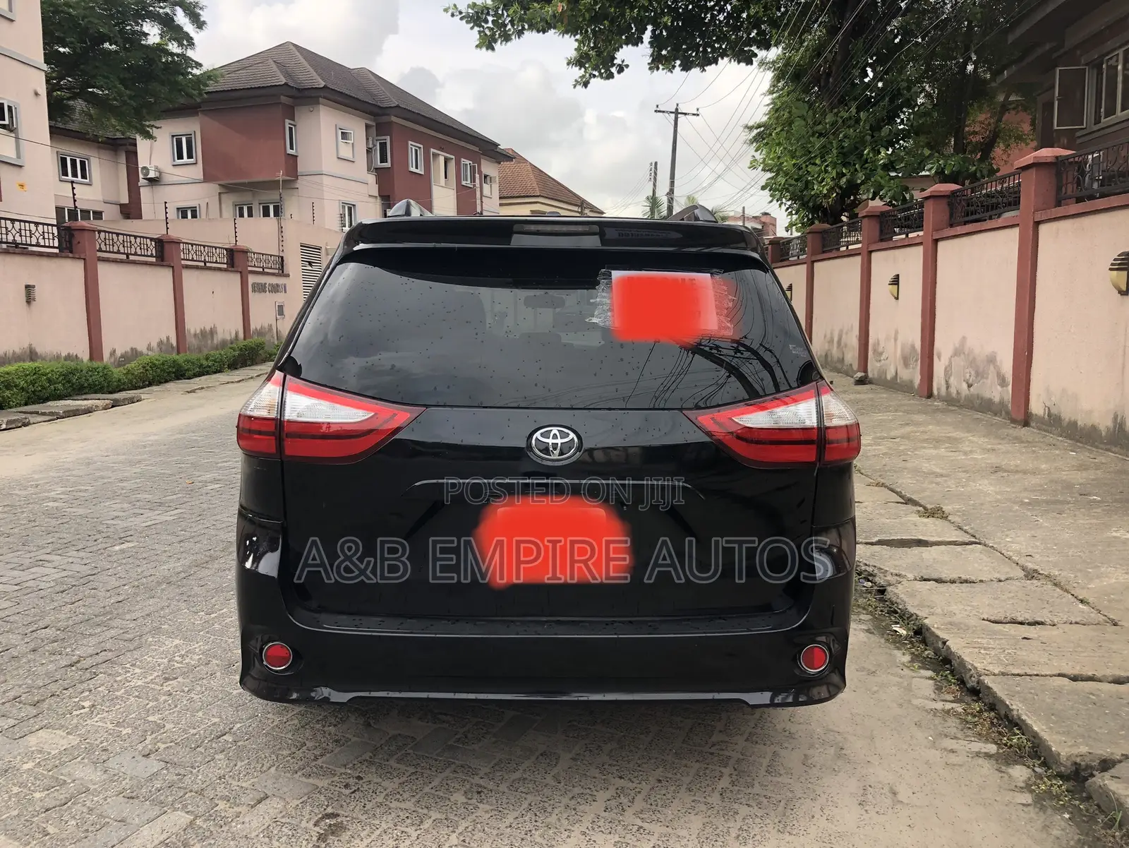 Toyota Sienna 2016 Black