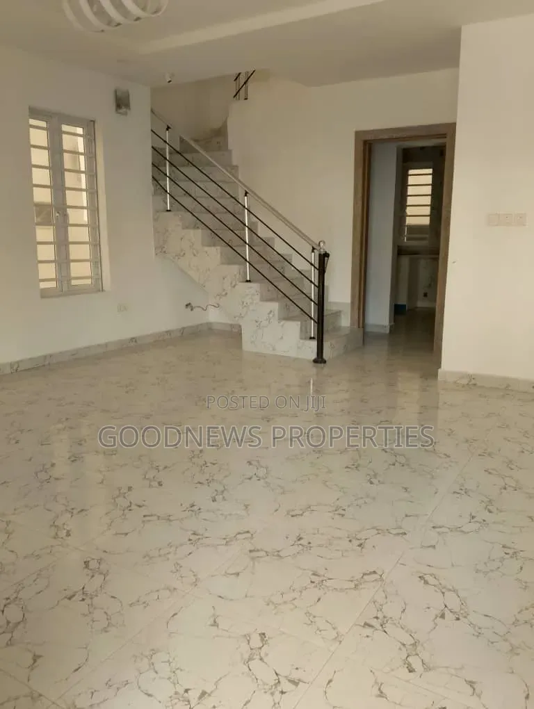 5bdrm Duplex in Curbert Court Lekki, Ajah for sale