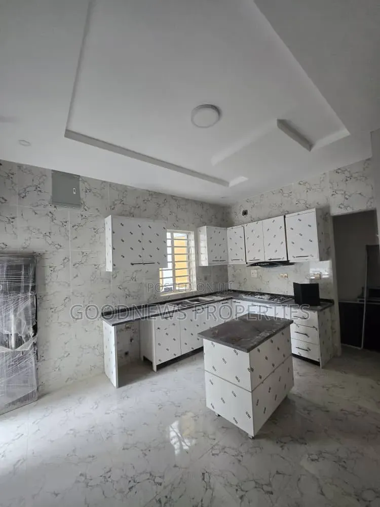 5bdrm Duplex in Curbert Court Lekki, Ajah for sale