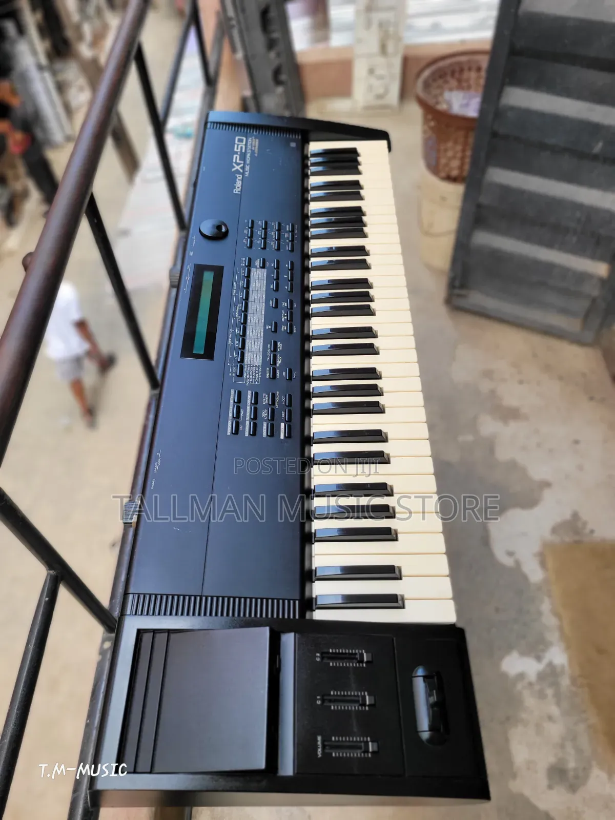 Roland Xp-50 Synthesizer
