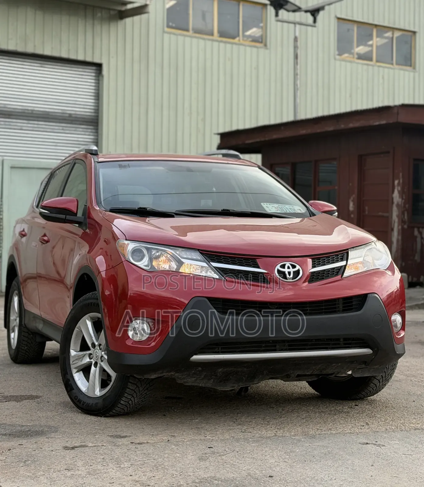 Toyota RAV4 XLE 4dr SUV (2.5L 4cyl 6A) 2014 Red