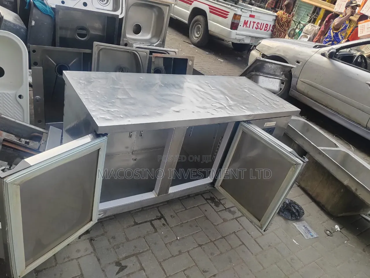 Foreign Used 2-Door Stainless Steel Industrial Under Counter Chiller