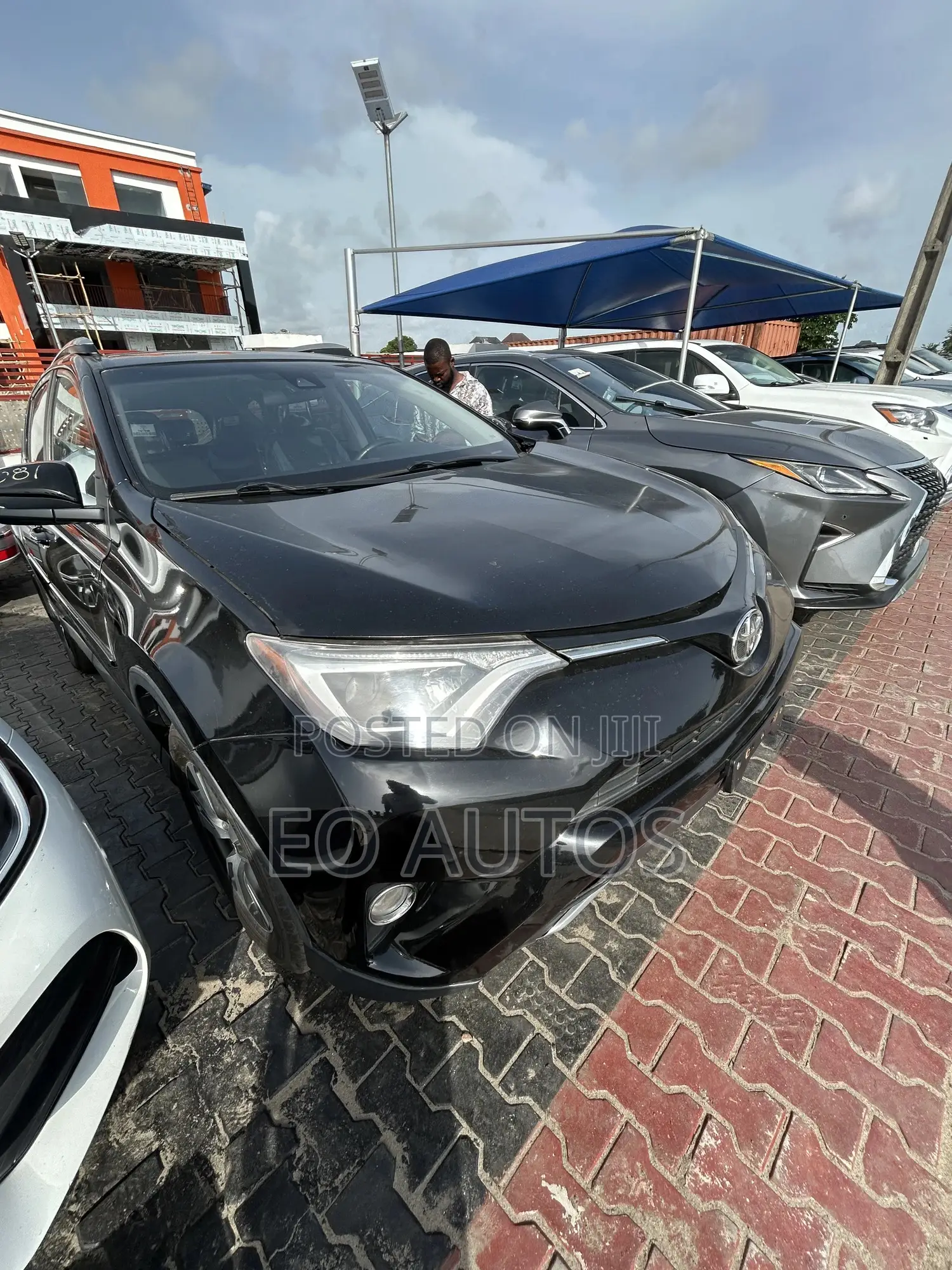 Toyota RAV4 XLE AWD (2.5L 4cyl 6A) 2017 Black