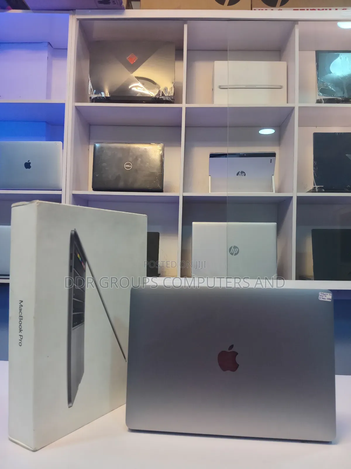 Laptop Apple MacBook Pro 2020 8GB Intel Core i5 SSD 256GB