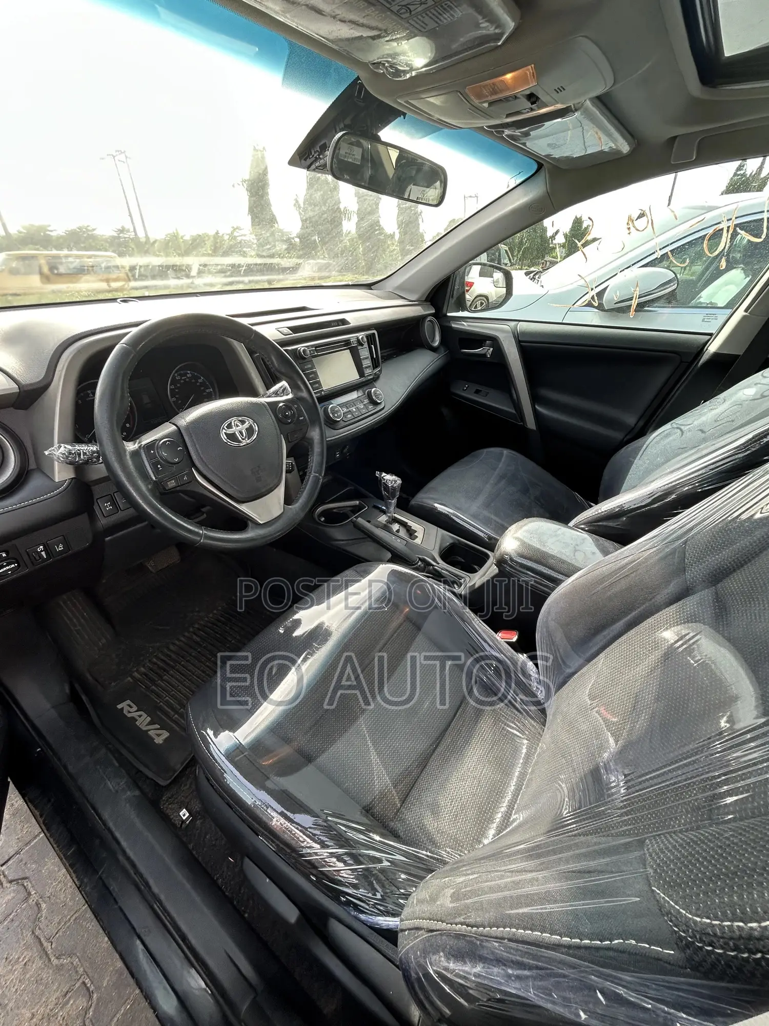 Toyota RAV4 XLE AWD (2.5L 4cyl 6A) 2017 Black