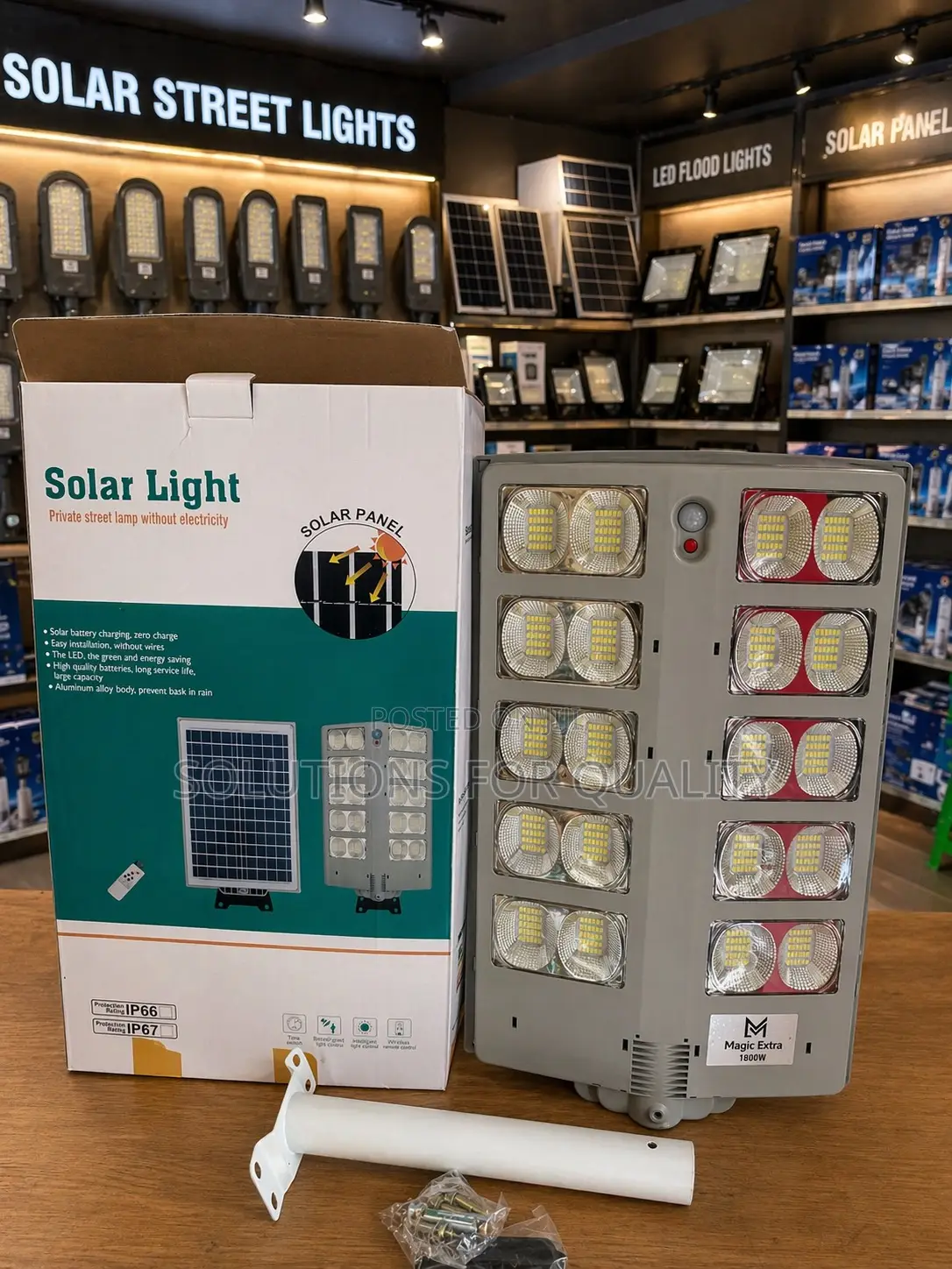 1800 Watt Solar Street Light, Very Bright With 20eyes