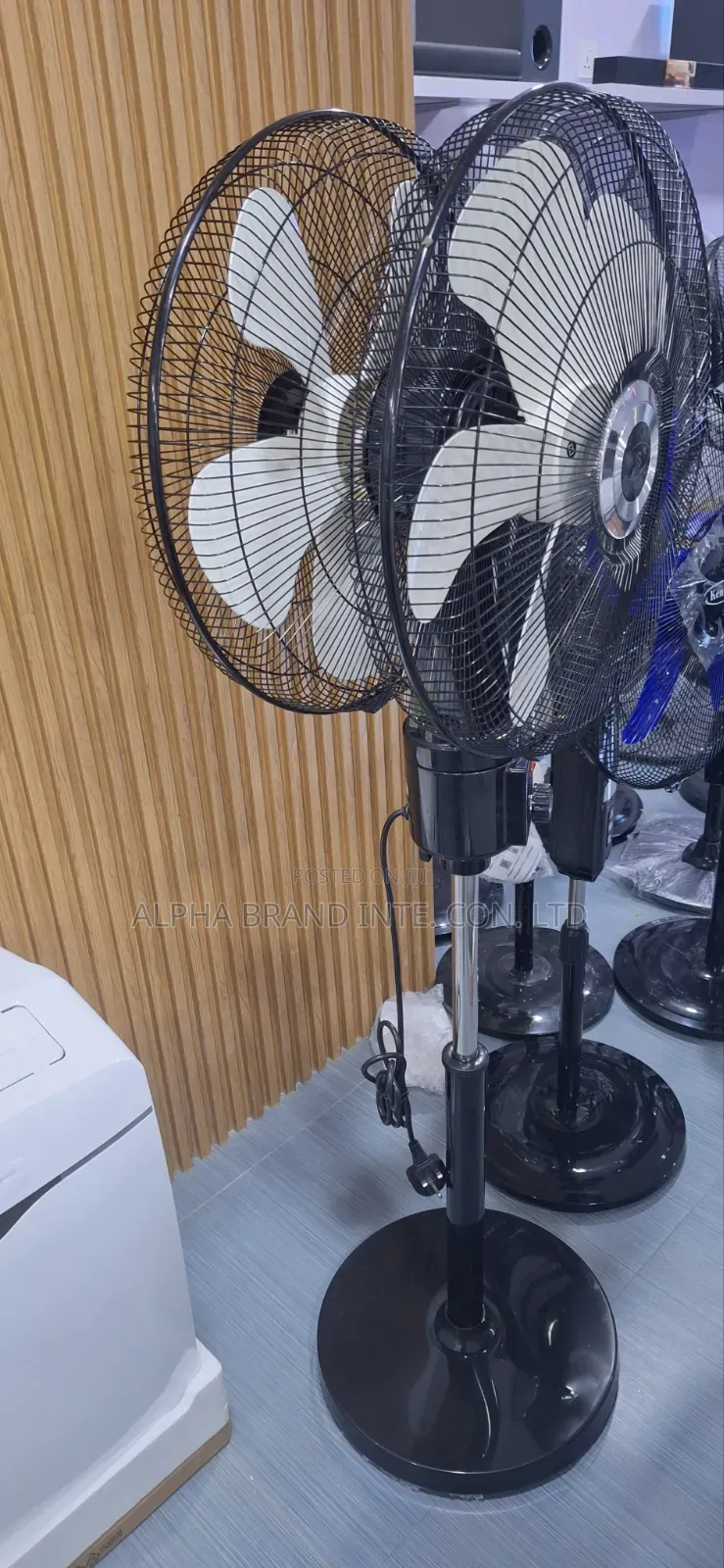 Us Dual Head 360 Degree Rotation Fan