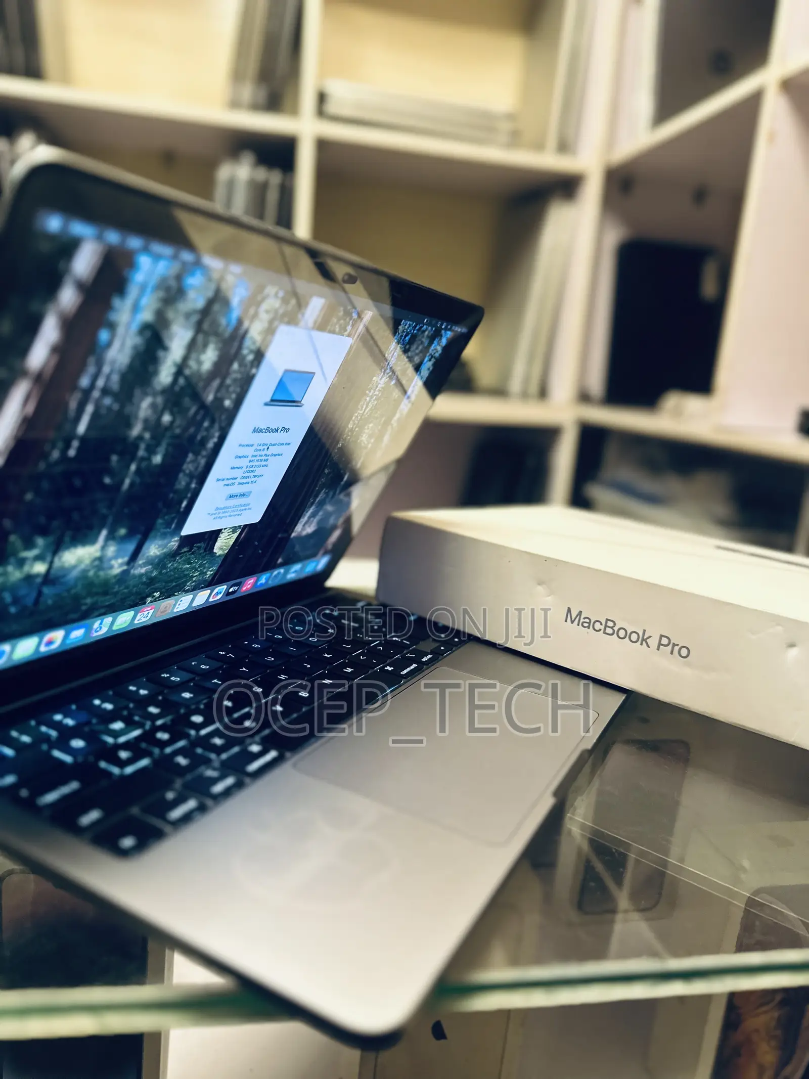 New Laptop Apple MacBook Pro 2020 8GB Intel Core i5 SSD 256GB