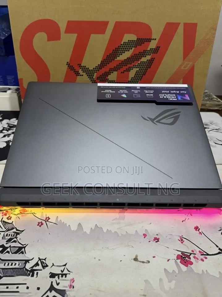 New Laptop Asus ROG Strix G17 32GB Intel Core Ultra 9 SSD 1T