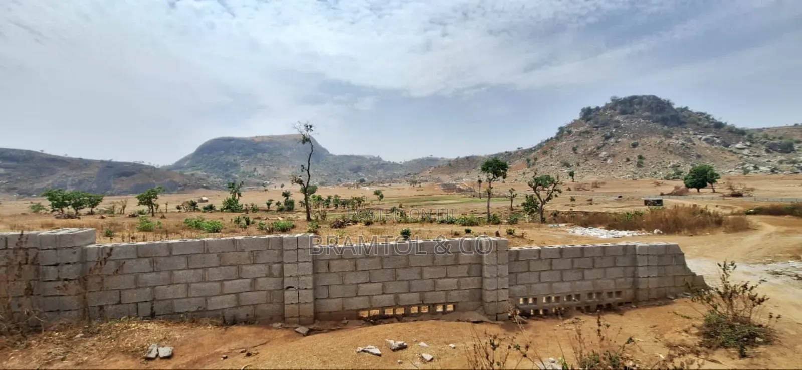 Distressed 500sqm Detached Plot at Valencia Premium Estate