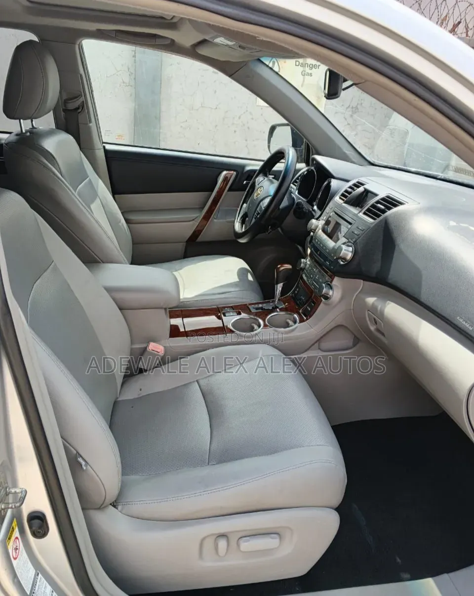 Toyota Highlander 2009 White
