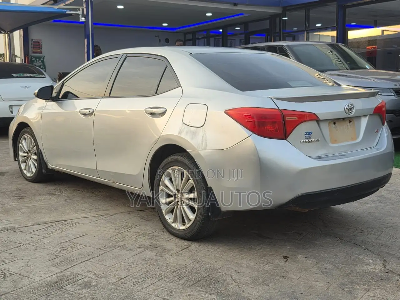 Toyota Corolla 2015 Silver