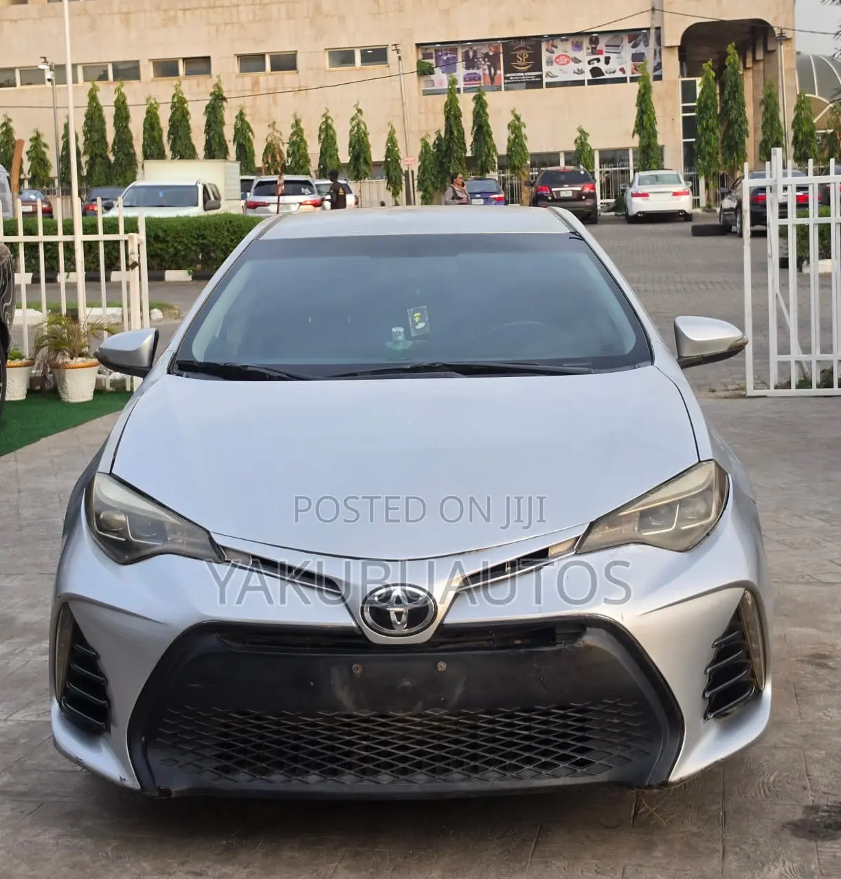 Toyota Corolla 2015 Silver