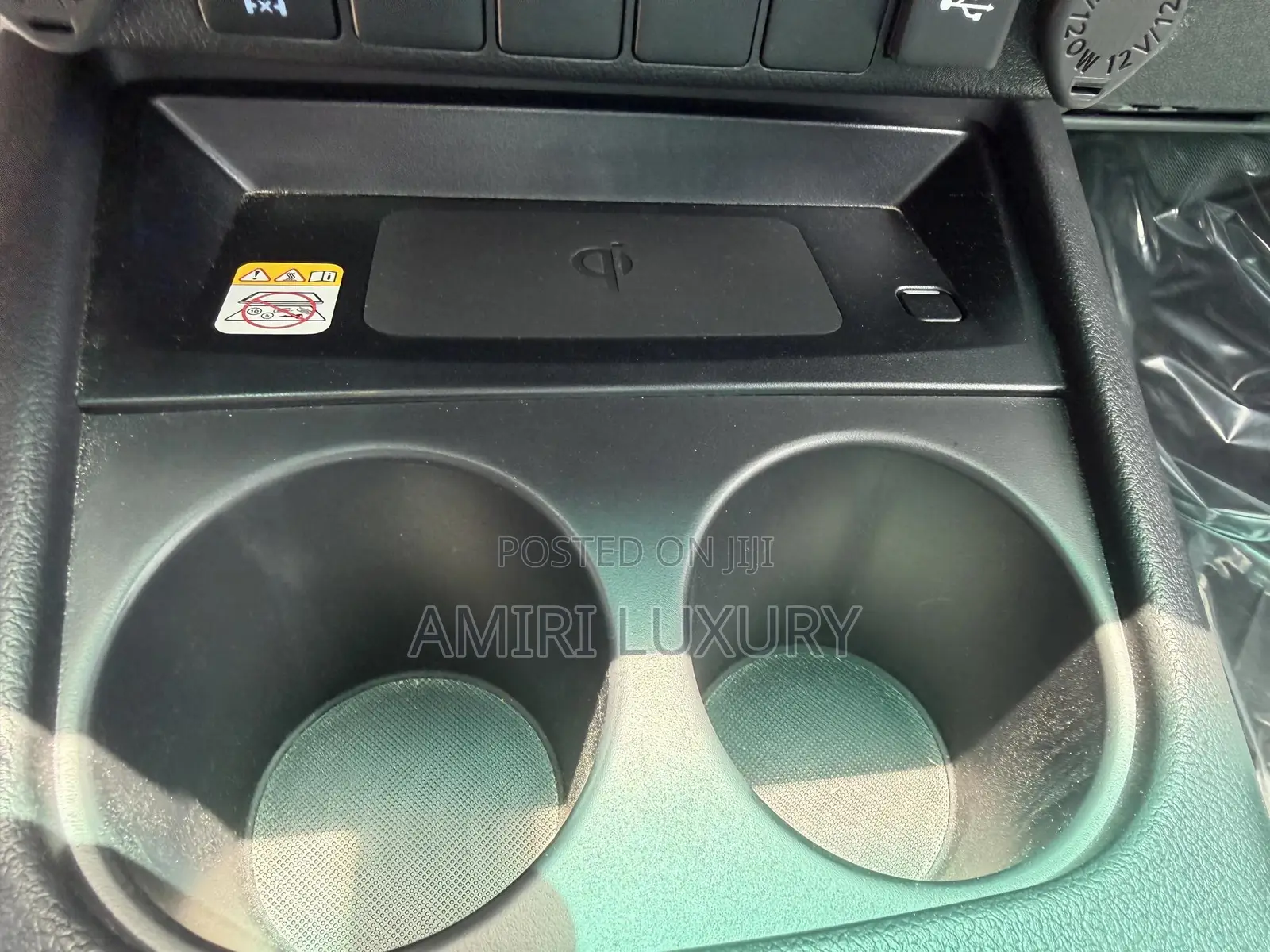 New Toyota Hilux 2025 Black