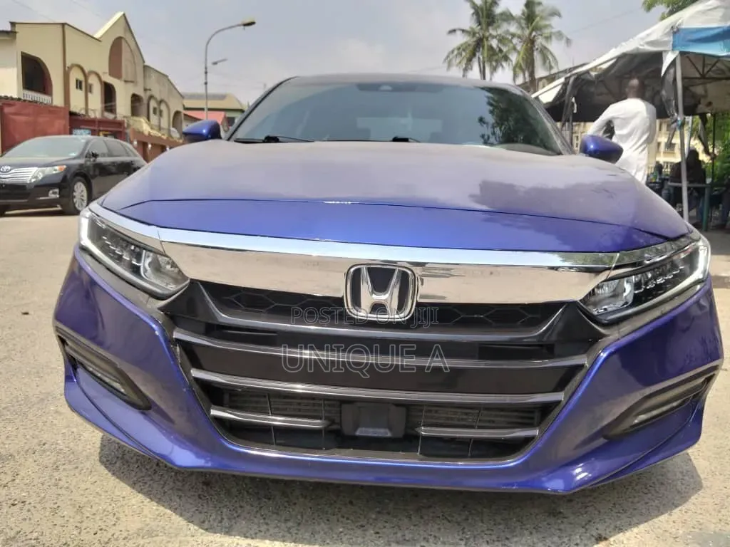 Honda Accord Sport (2.0L 4cyl Turbo 10A) 2019 Blue