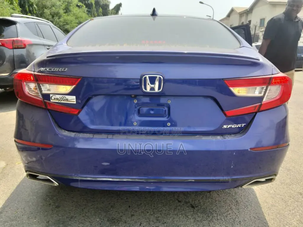 Honda Accord Sport (2.0L 4cyl Turbo 10A) 2019 Blue