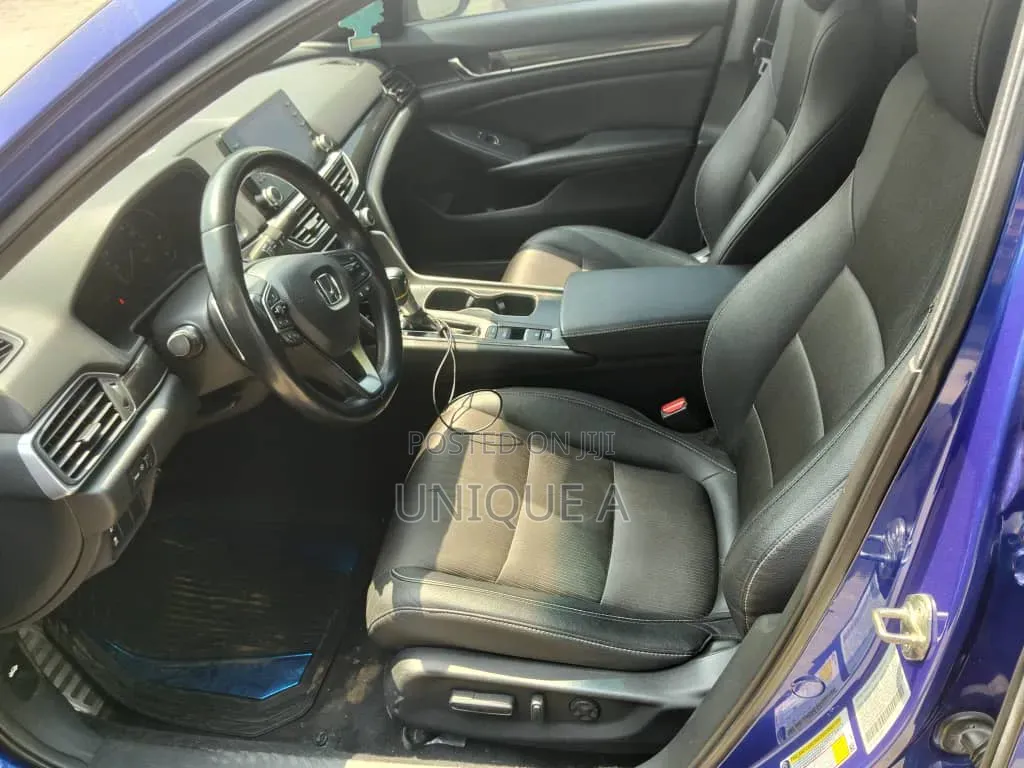Honda Accord Sport (2.0L 4cyl Turbo 10A) 2019 Blue