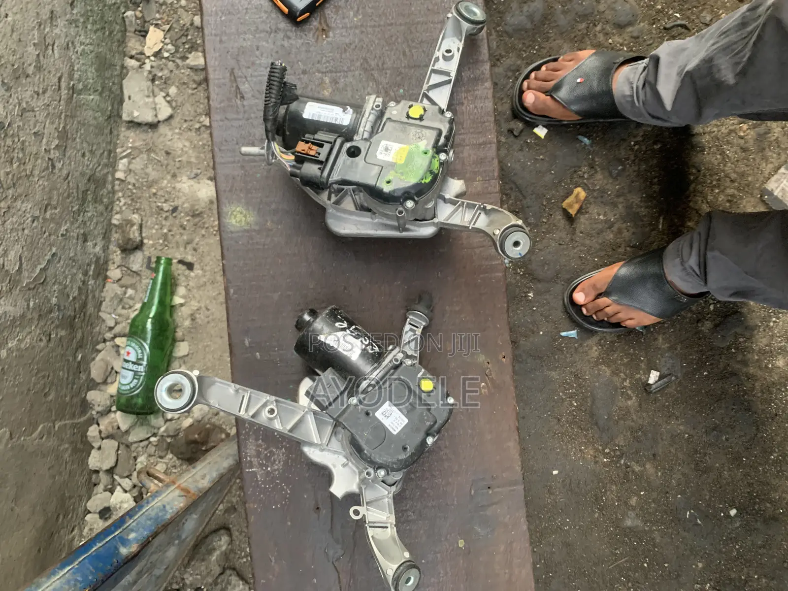 Ford Edge 2016 Wiper Engine