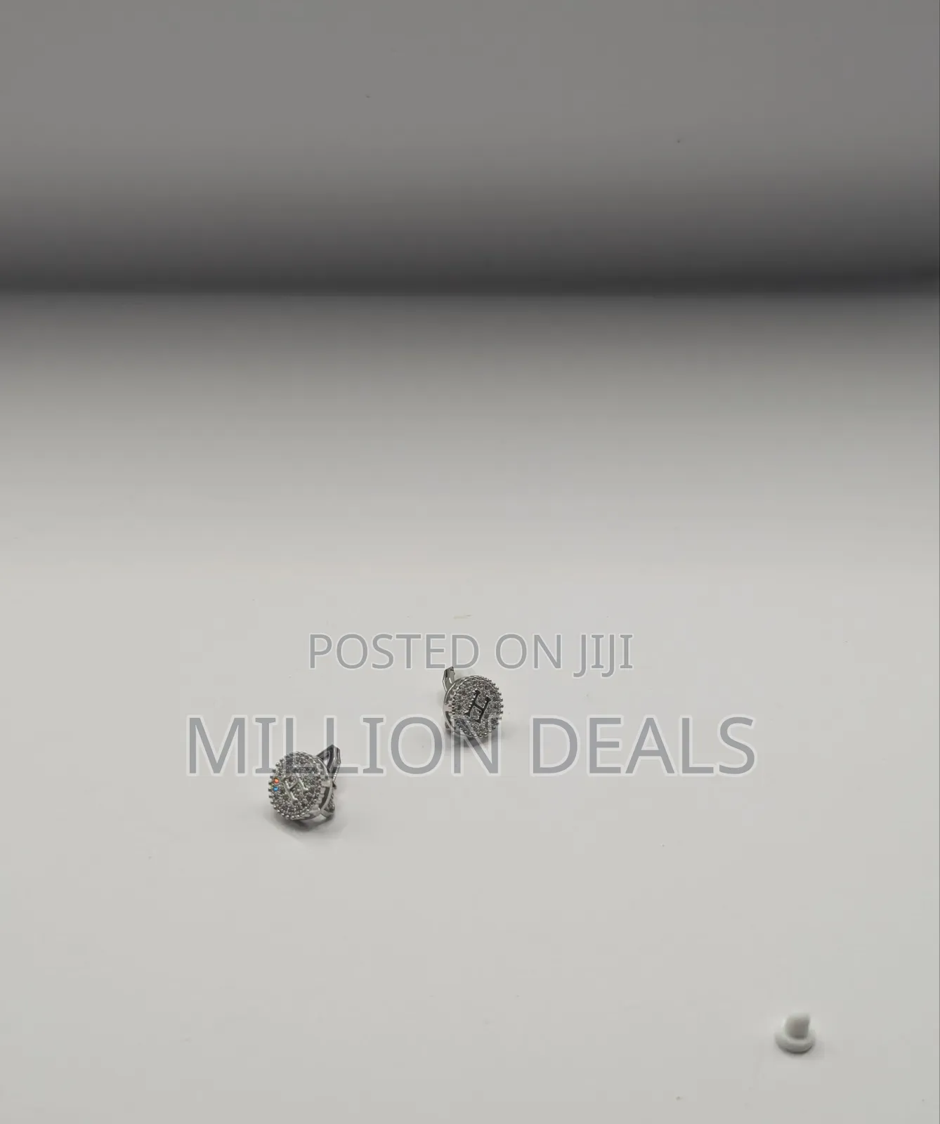 Iced Silver Luxe Men’S Silver Magnetic Earrings