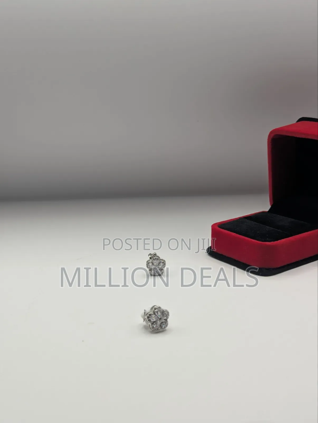 Iced Silver Men's Magnetic Ski Earring