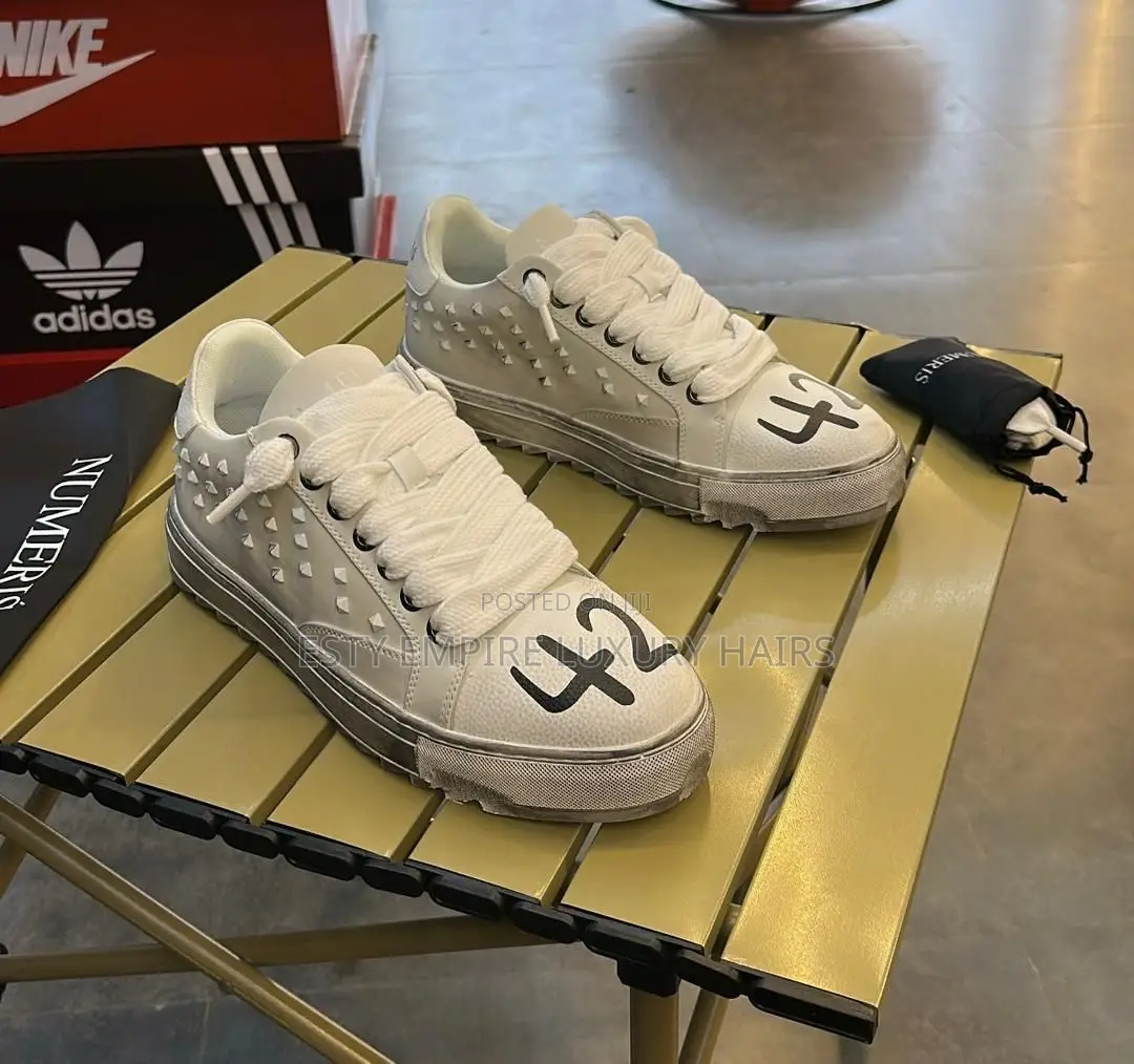2025 Numeriś Signet Onyx Sneakers