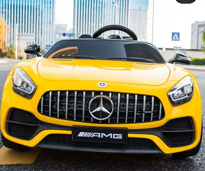 Mercedes-Benz Amg GTR Kids' Ride-on Car,