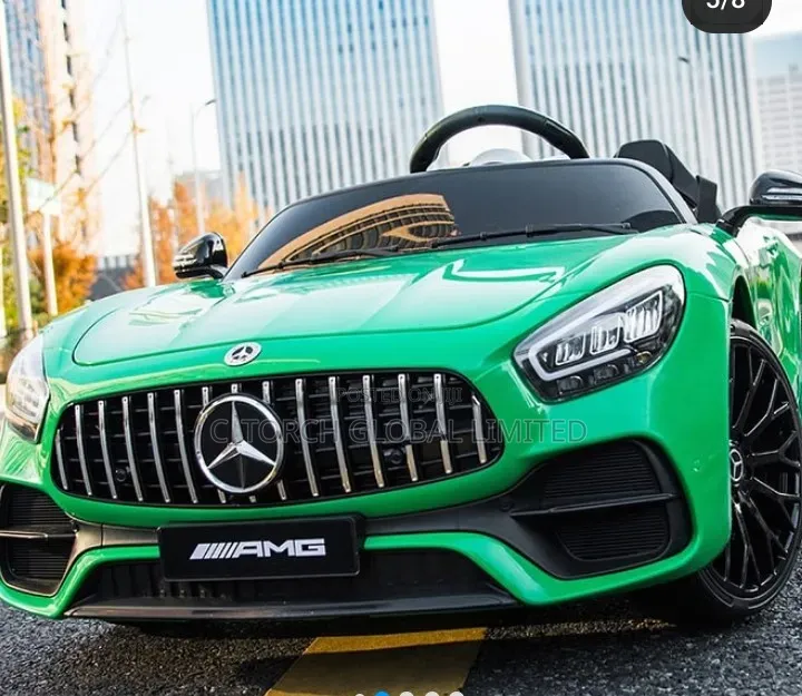Mercedes-Benz Amg GTR Kids' Ride-on Car,