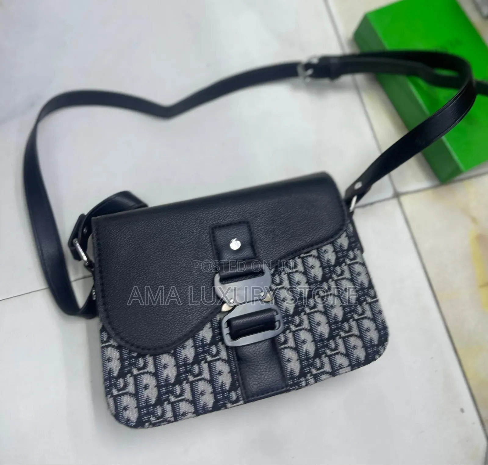 Christian Dior Luxury Cross Body Side Bags