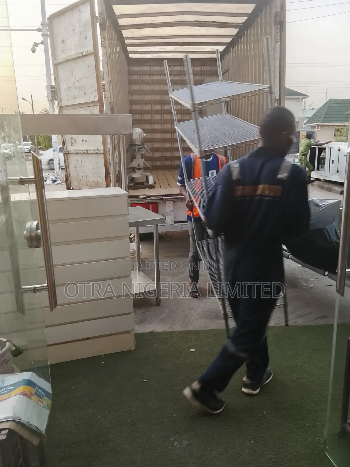 Fast Nationwide Logistics Services