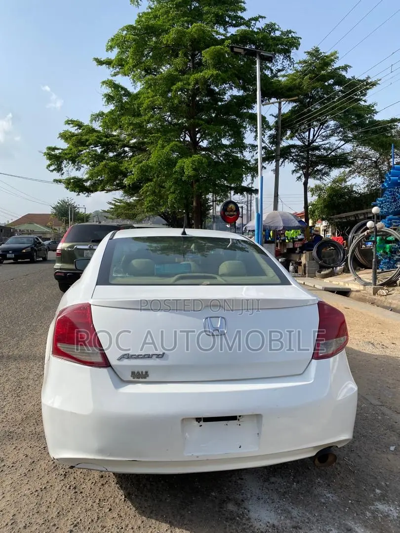Honda Accord 2012 White