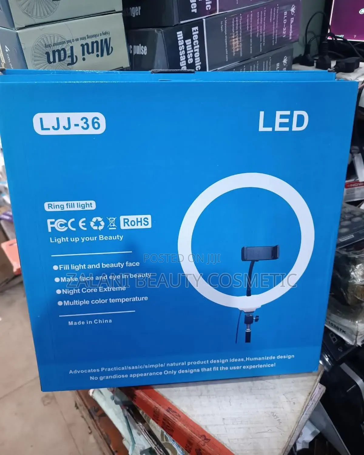 The LJJ-36 Led Ring Fill Light, 14-Inch Ring Light