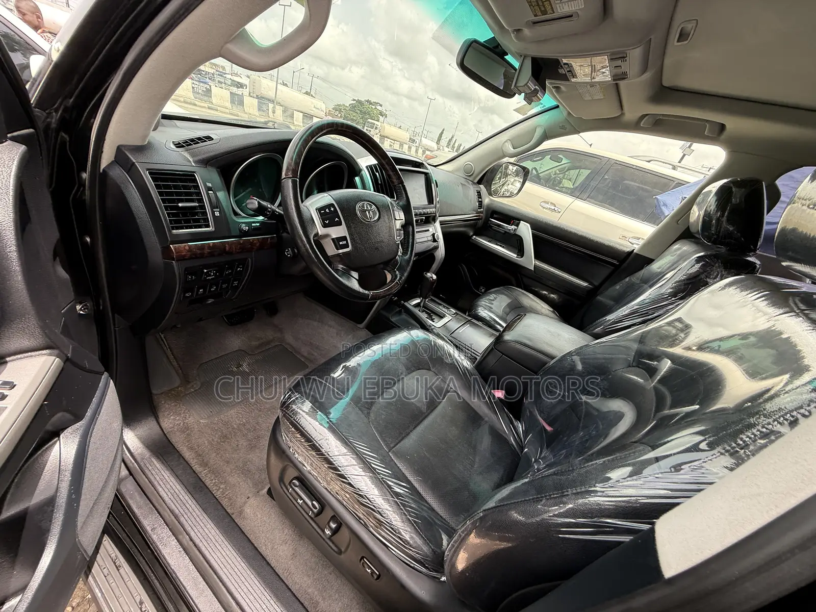 Toyota Land Cruiser 5.7 V8 GXR 2016 Black
