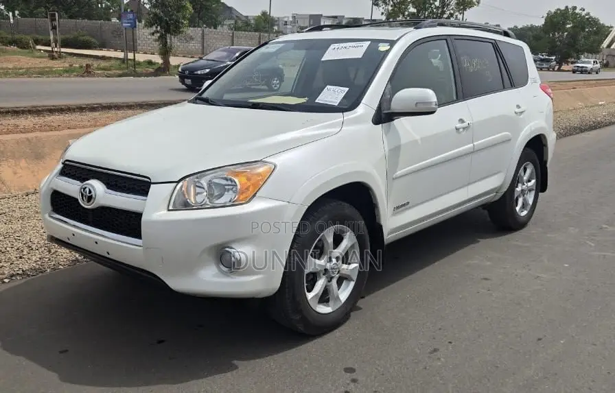 Toyota RAV4 3.5 Limited 2010 White