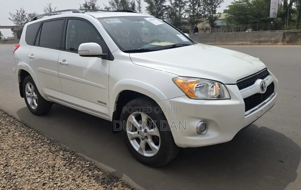 Toyota RAV4 3.5 Limited 2010 White