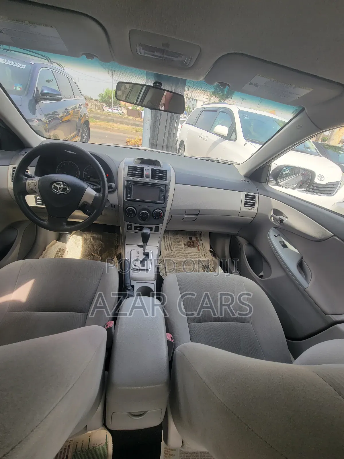 Toyota Corolla LE Special Edition 4dr Sedan (1.8L 4cyl 4A) 2013 Silver