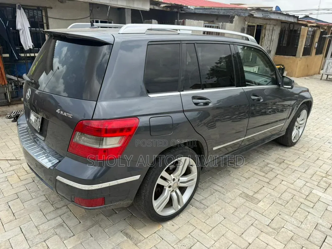 Mercedes-Benz GLK-Class 350 4MATIC 2011 Gray