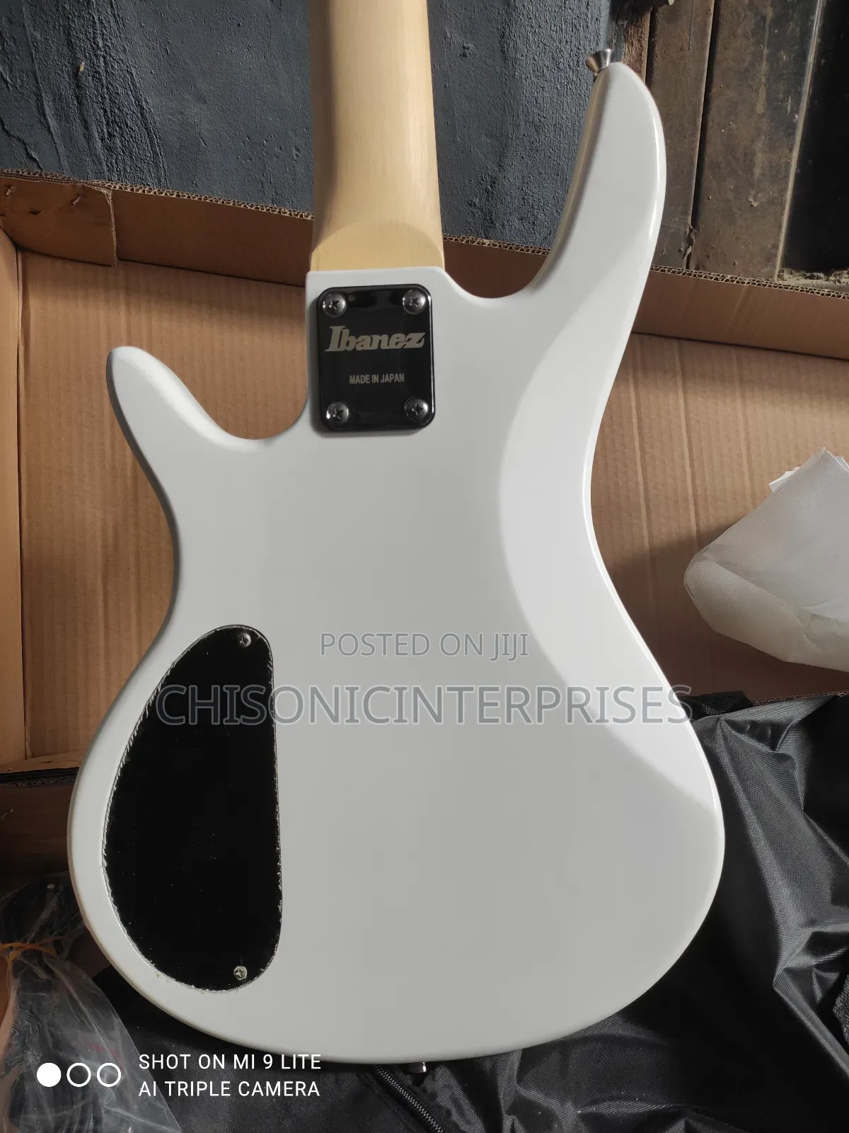 Ibanez 5 Strings Bass Guitar