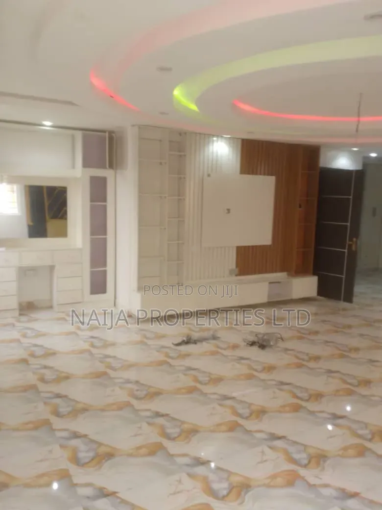 4bdrm Duplex in Oribanwa, Awoyaya for rent