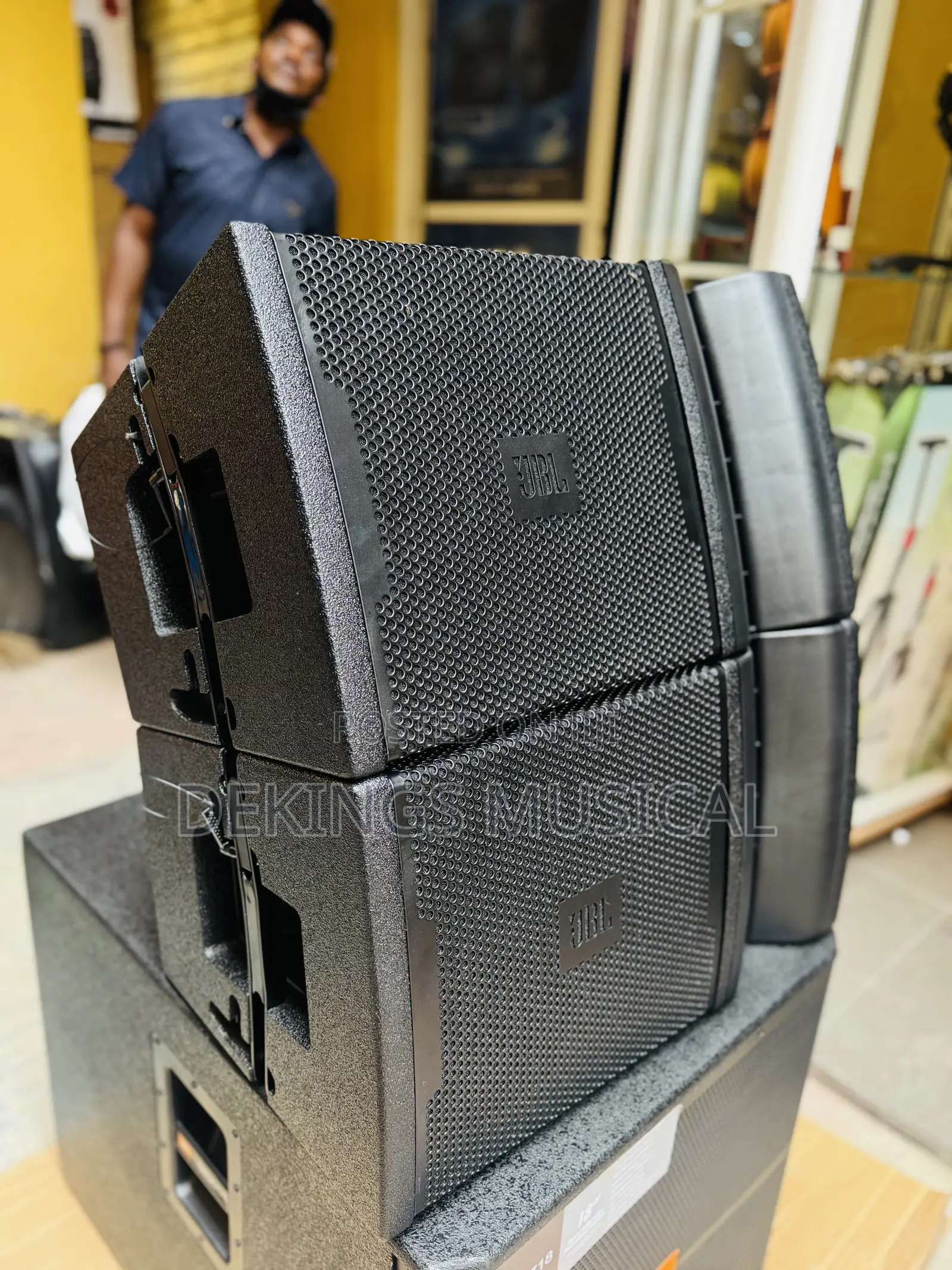 JBL Professional Vrx932la Line Array Loudspeaker System 12-Inch
