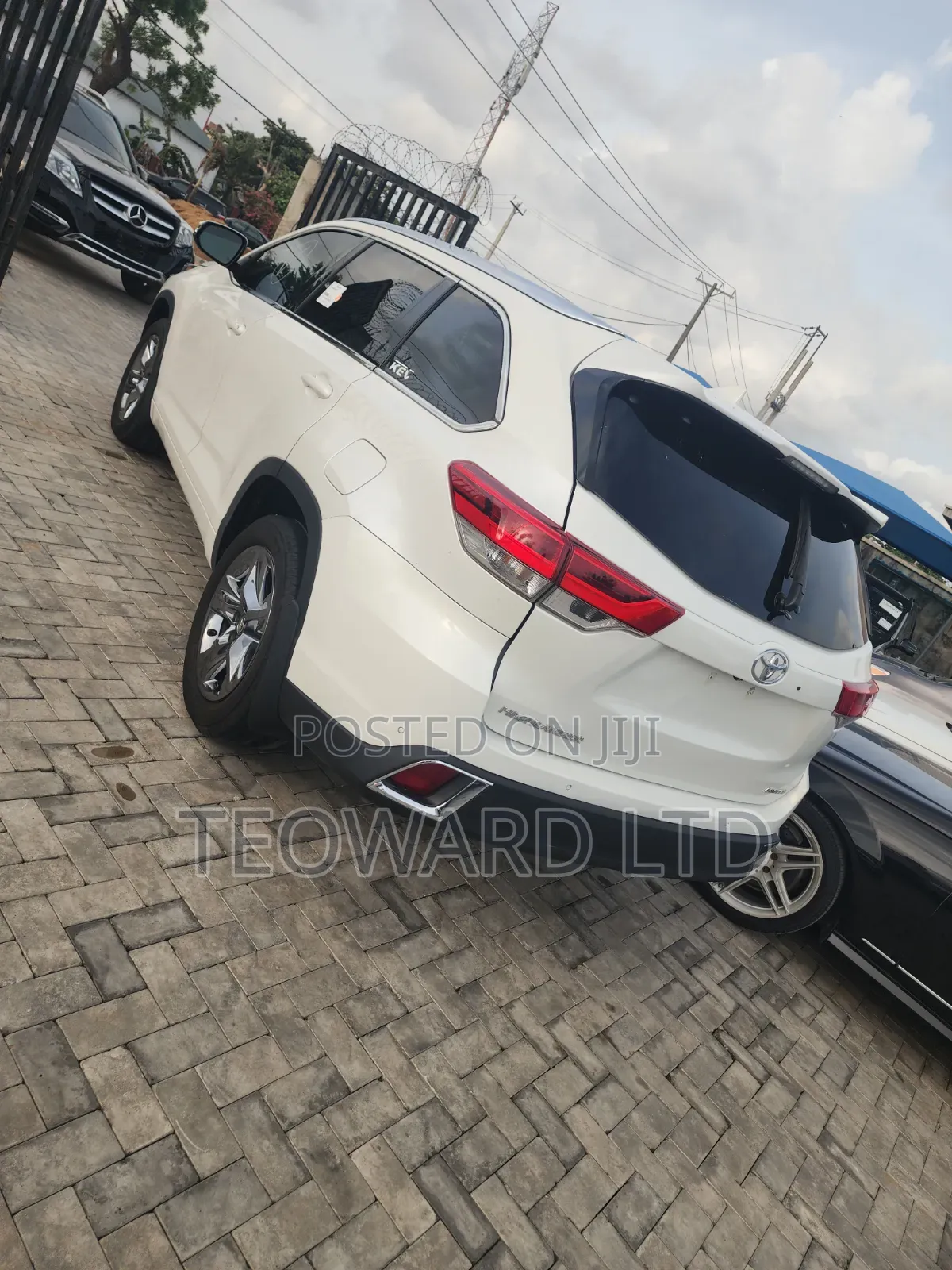 Toyota Highlander Limited Platinum 2019 White